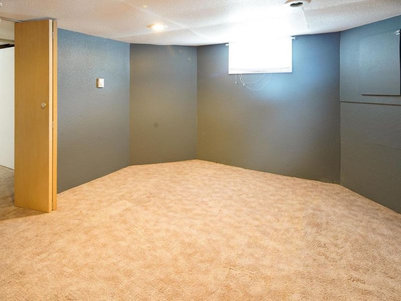 202 Louise Avenue, Bellevue, OH 44811 Photo 14
