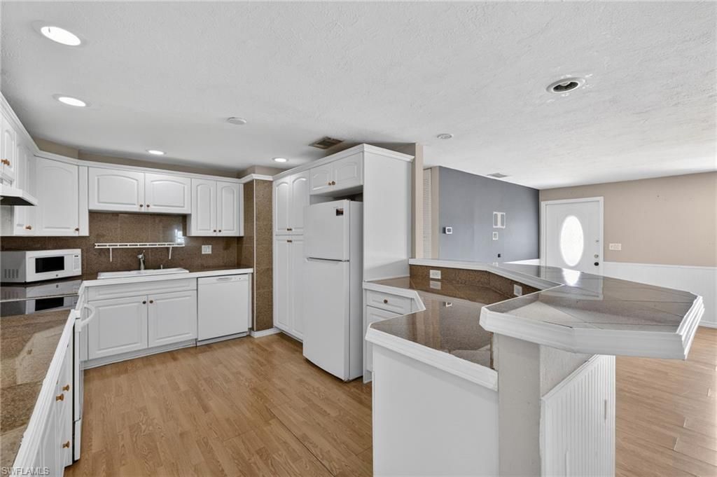 2623 NE 22nd Ave, Cape Coral, FL 33909 Photo