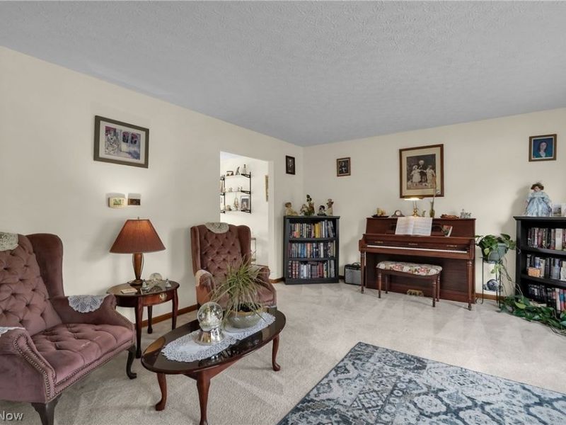 527 Warwick Lane, Pickerington, OH 43147 Photo 8
