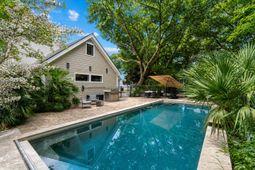 121 Berkshire Drive photo 4