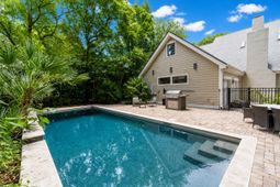 121 Berkshire Drive photo 4