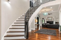 121 Berkshire Drive photo 4