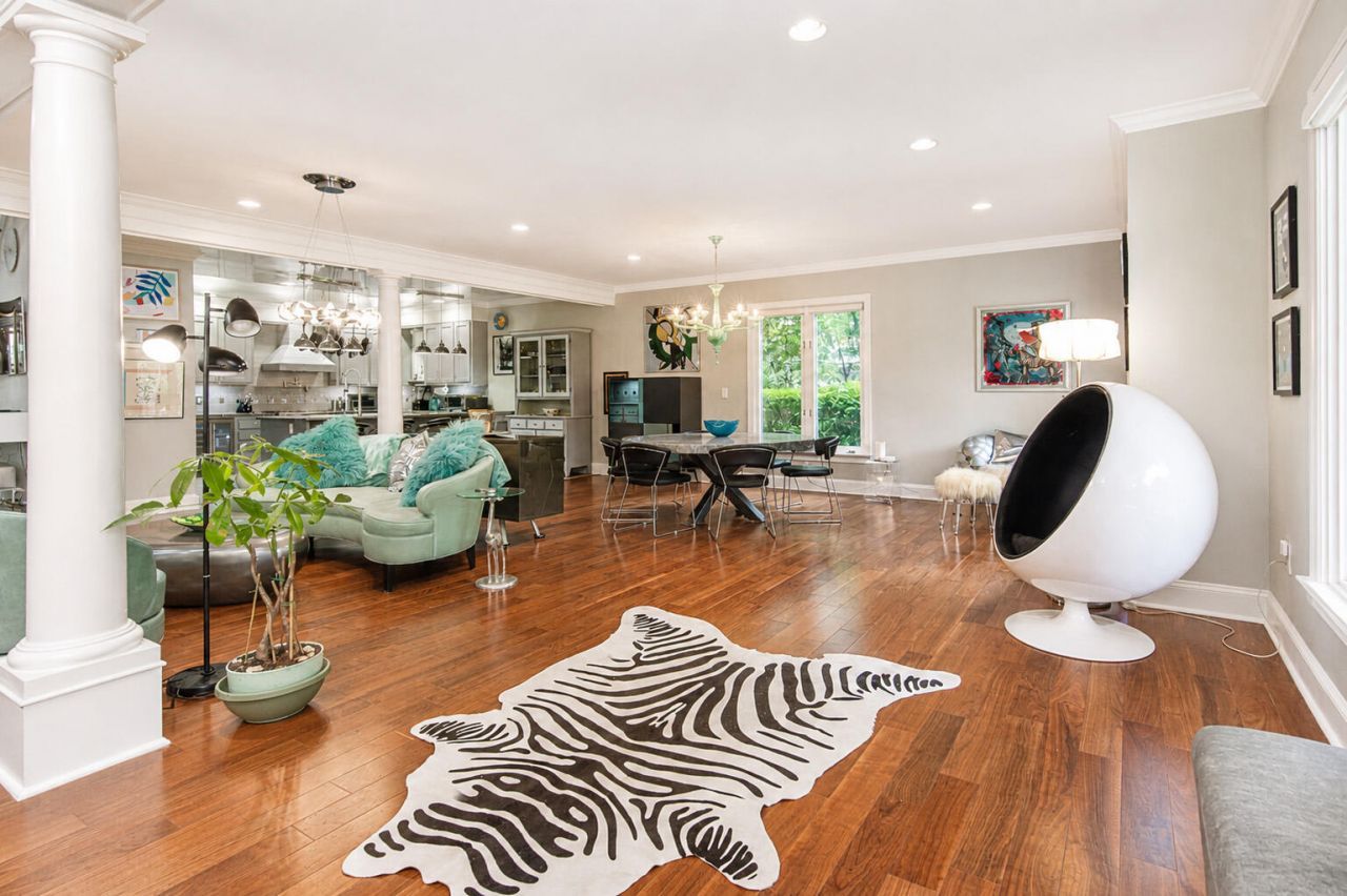 121 Berkshire Drive Photo 9