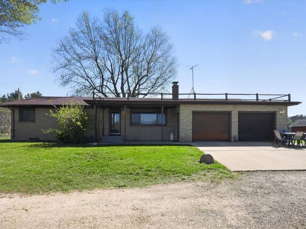 3262 W Wagner Road, Buchanan, MI 49107