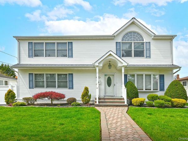 53 S 3rd Street , Bethpage, NY 11714