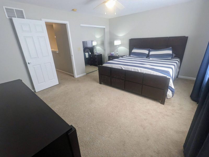 498 E Kossuth Street , Columbus, OH 43206 Photo 12