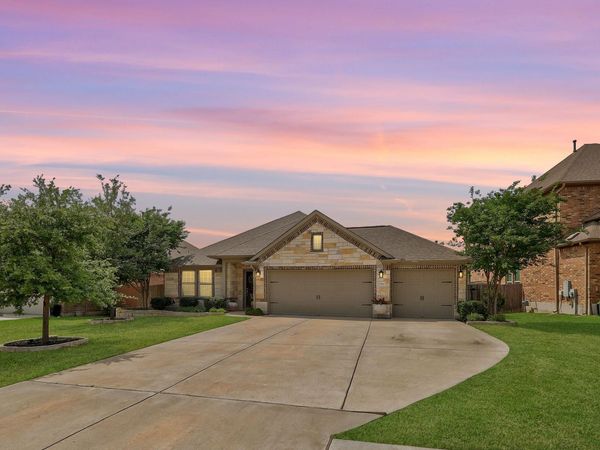 7704 Leonardo DR, Round Rock, TX 78665