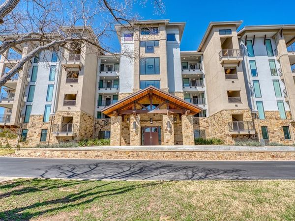 90 Island DR, Unit 7502, Horseshoe Bay, TX 78657