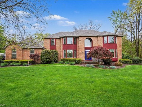 170 Oak Tree Drive, Canfield, OH 44406