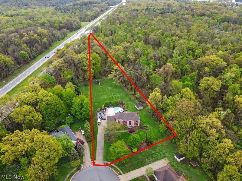 170 Oak Tree Drive, Canfield, OH 44406 Photo 2