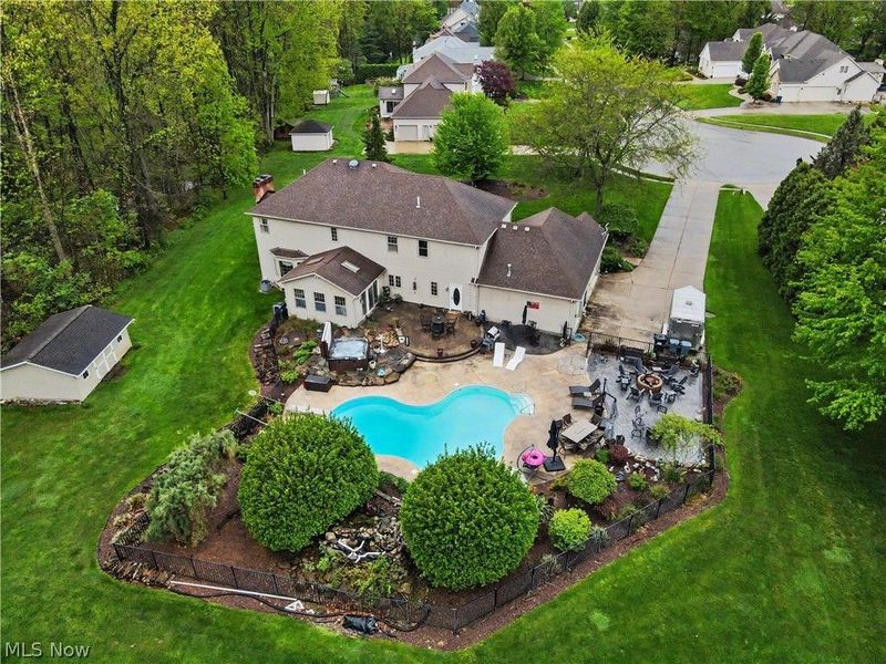170 Oak Tree Drive, Canfield, OH 44406 Photo 3