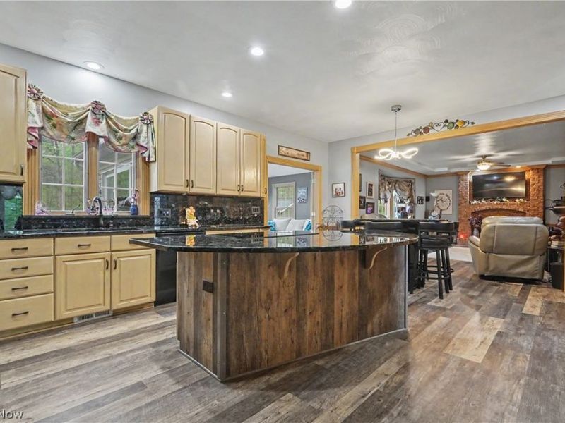 170 Oak Tree Drive, Canfield, OH 44406 Photo 8