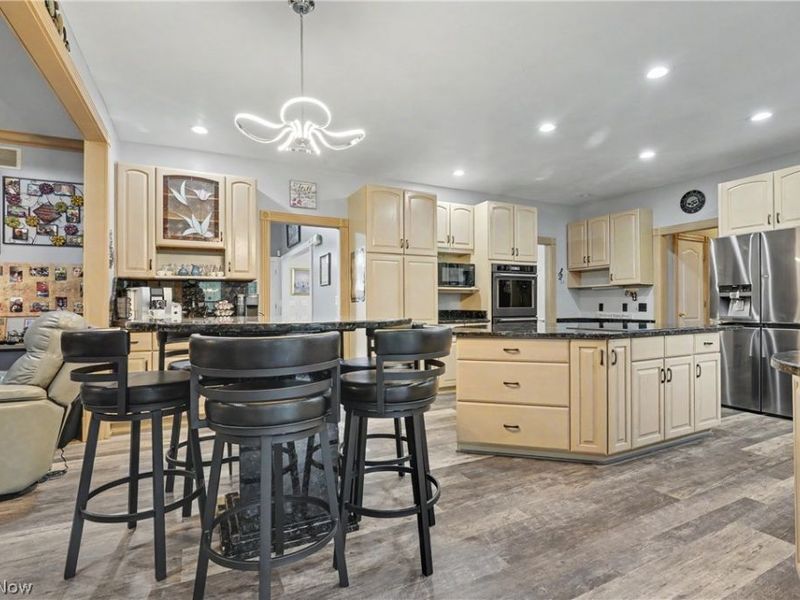170 Oak Tree Drive, Canfield, OH 44406 Photo 8