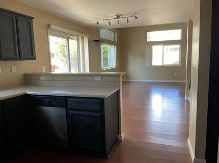 6368 Laguna Mirage Ln, Elk Grove, CA 95758 Photo