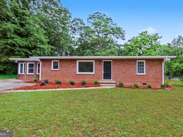 420 Georgia Avenue, Fayetteville, GA 30214