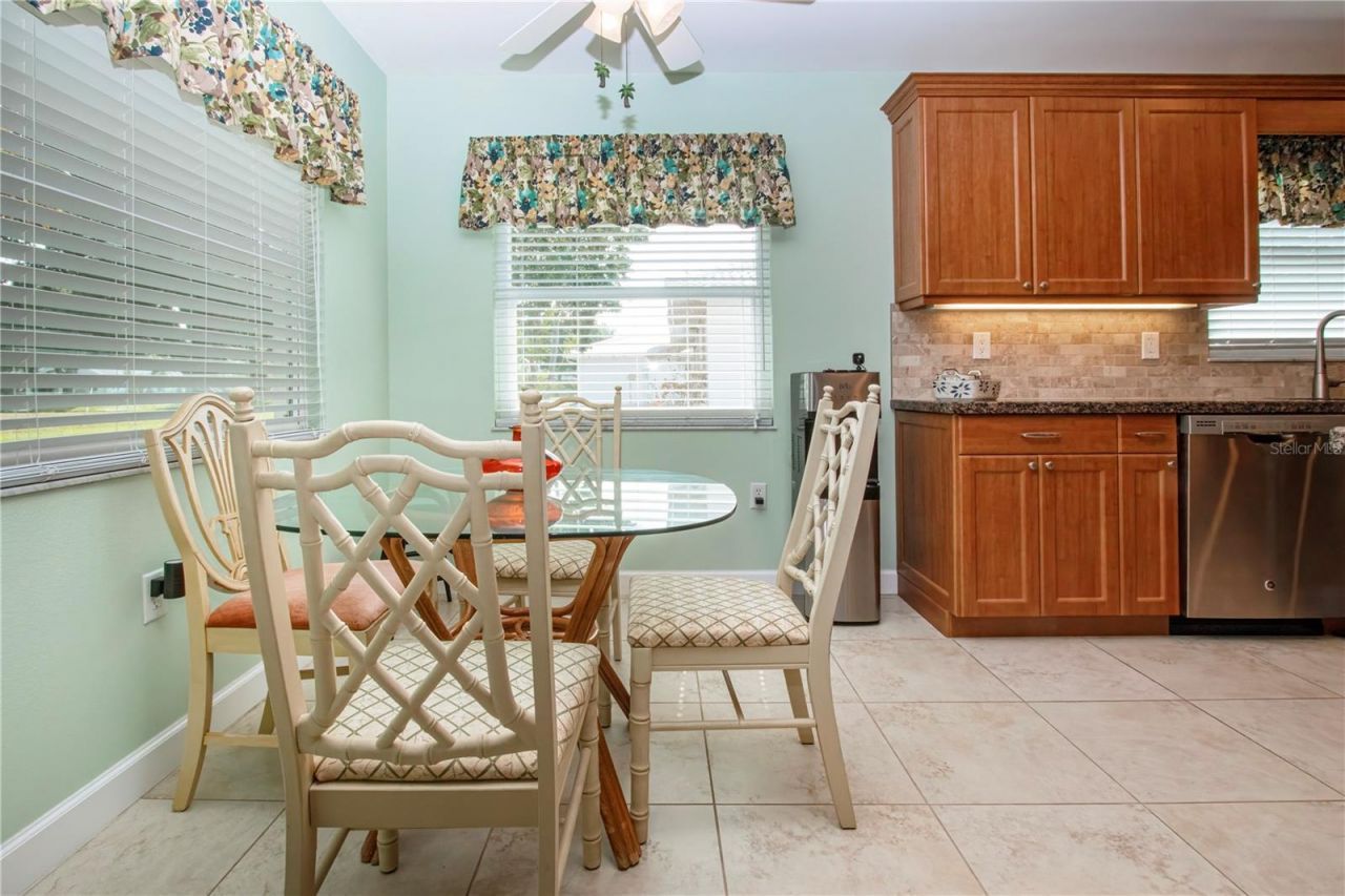 4405 Lakewood Avenue, Bradenton, FL 34208 Photo