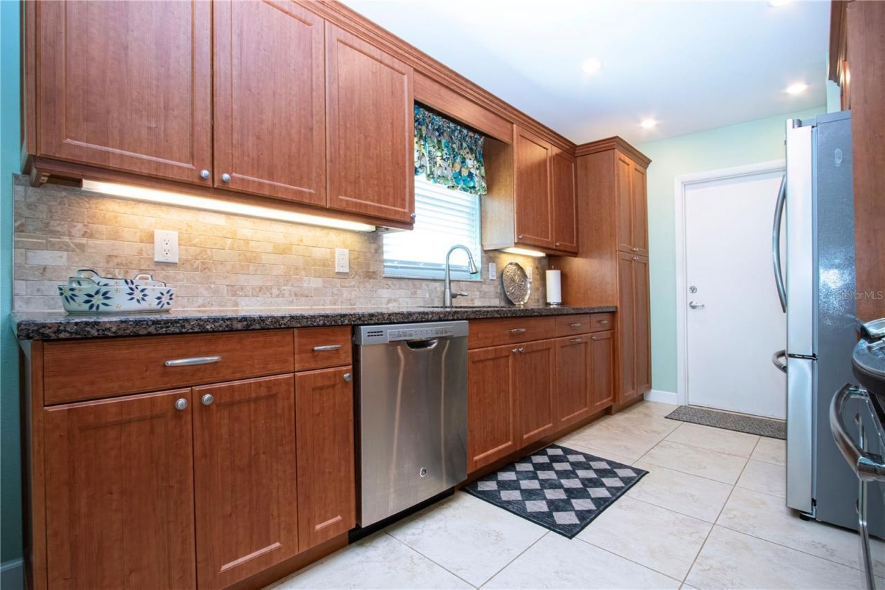 4405 Lakewood Avenue, Bradenton, FL 34208 Photo