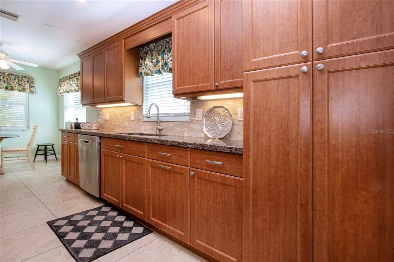4405 Lakewood Avenue, Bradenton, FL 34208 Photo