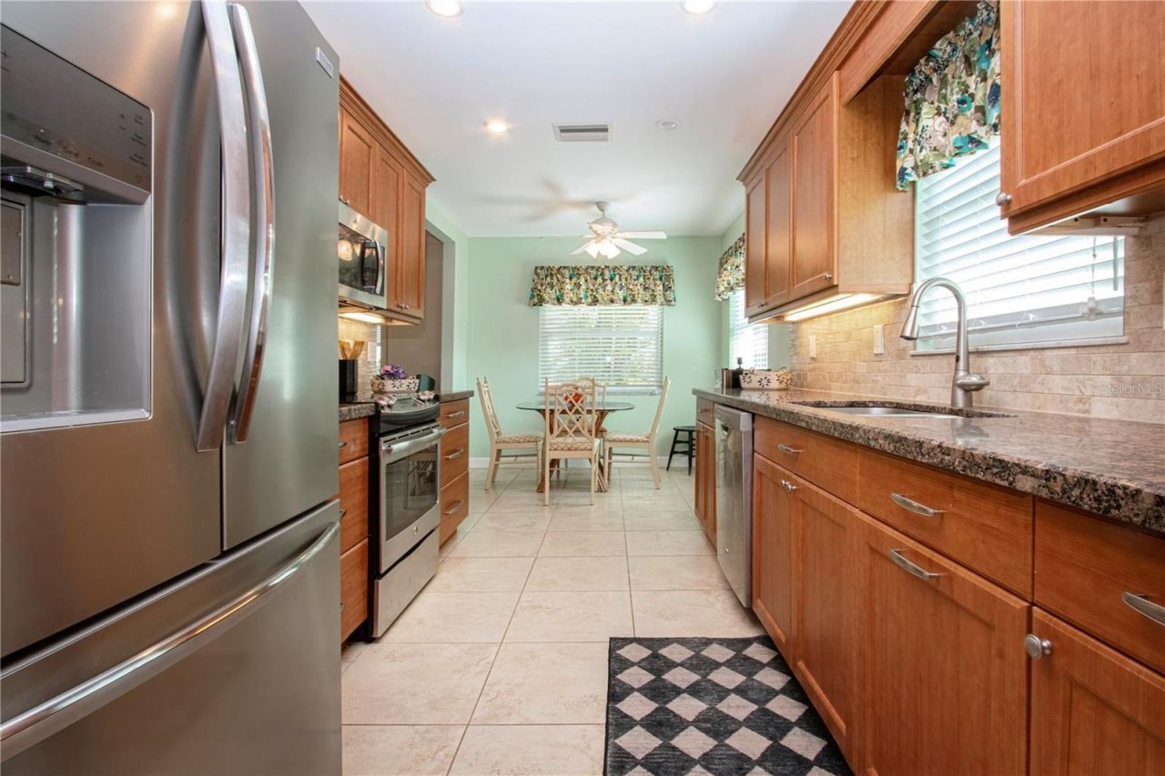 4405 Lakewood Avenue, Bradenton, FL 34208 Photo