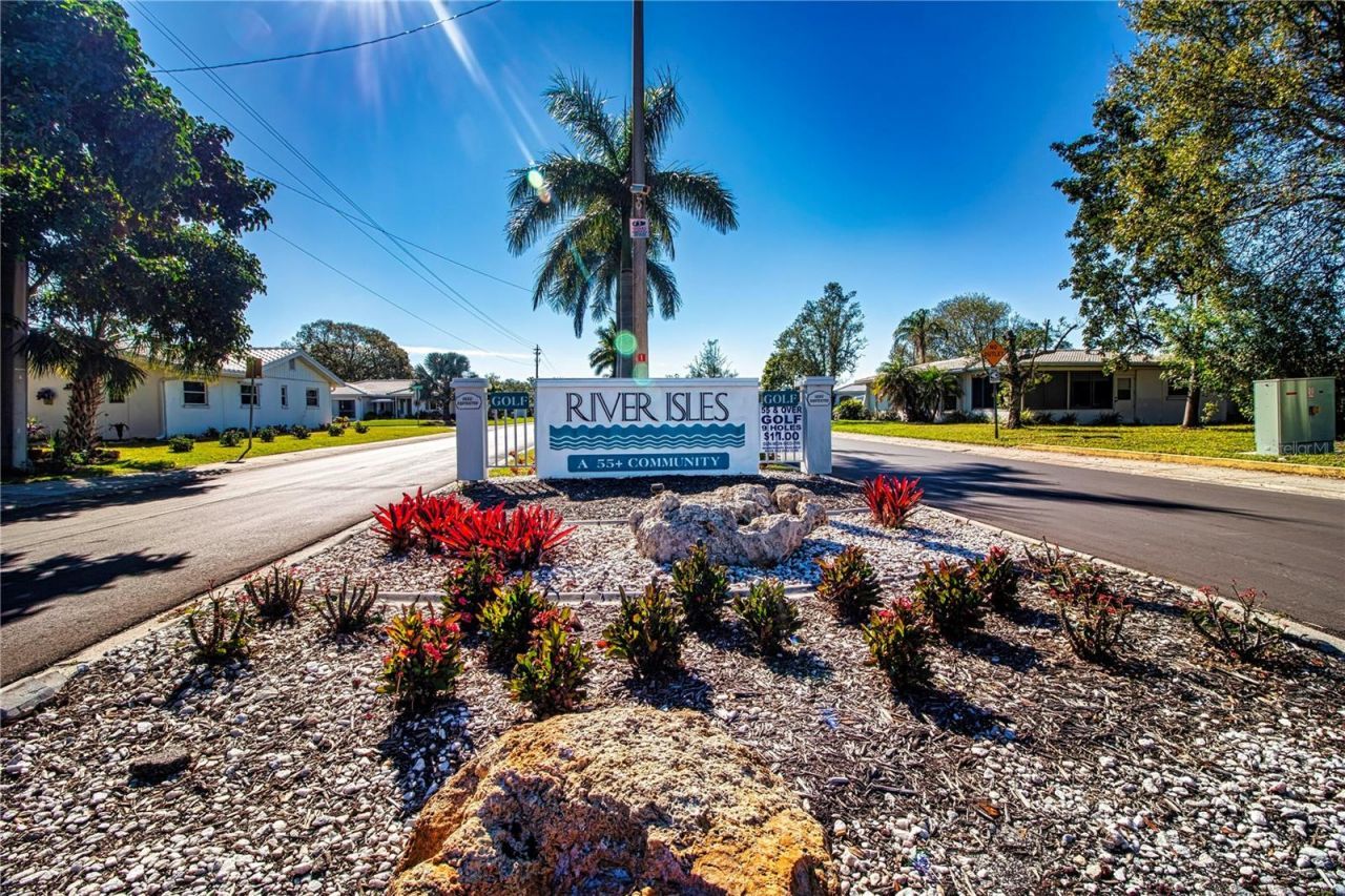 4405 Lakewood Avenue, Bradenton, FL 34208 Photo