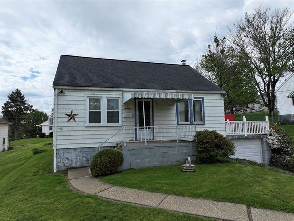 1070 Maple Ave , Washington, PA 15301