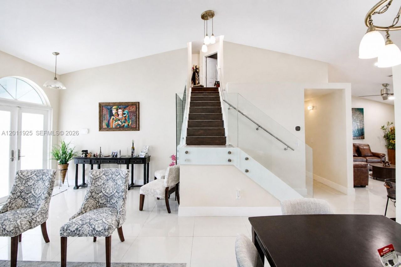 18083 SW 13th St , Pembroke Pines, FL 33029 Photo