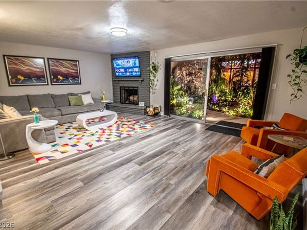 4957 Wilbur Street , Las Vegas, NV 89119