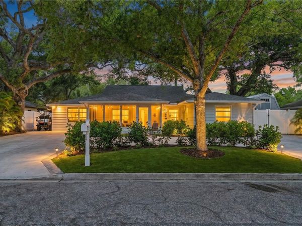 2215 HIBISCUS STREET, SARASOTA, FL 34239
