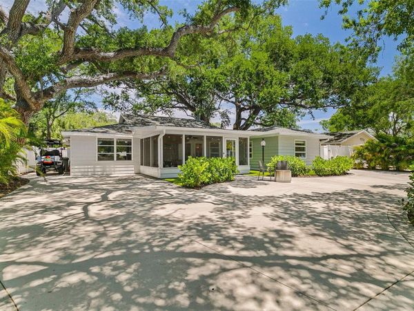 2215 HIBISCUS STREET , SARASOTA, FL 34239