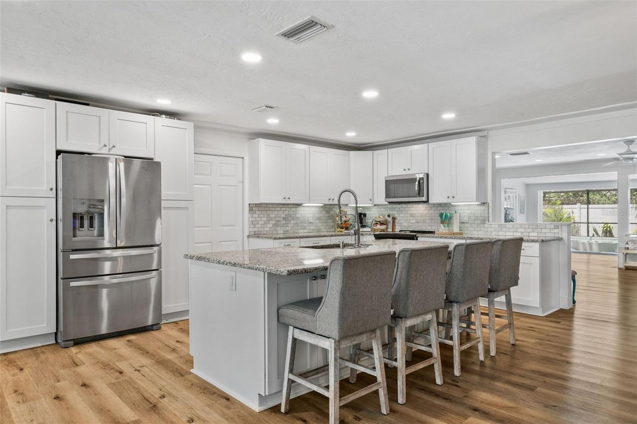 2215 Hibiscus Street, Sarasota, FL 34239 Photo