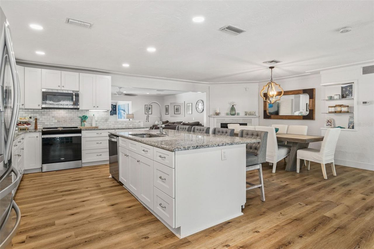 2215 Hibiscus Street, Sarasota, FL 34239 Photo