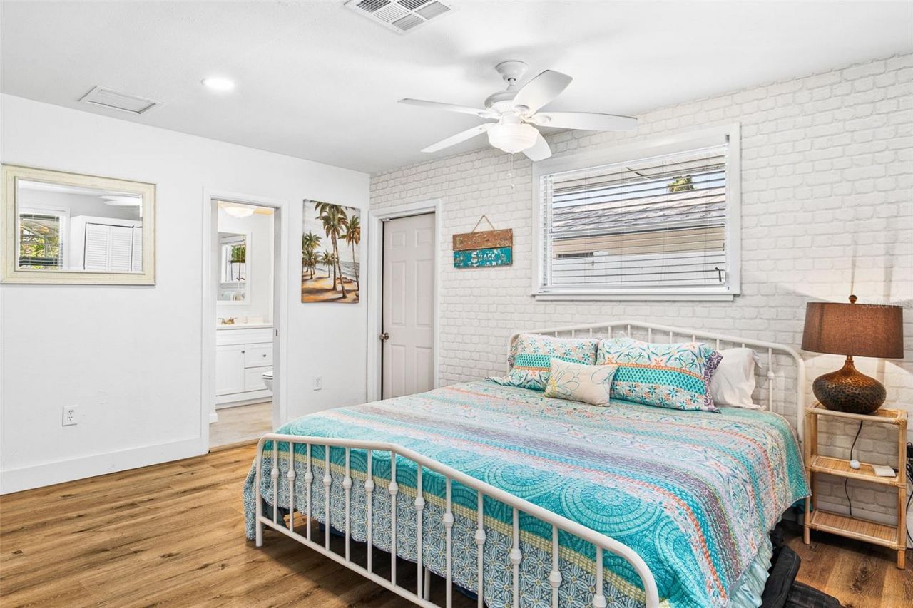 2215 Hibiscus Street, Sarasota, FL 34239 Photo