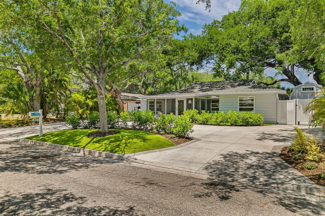 2215 Hibiscus Street, Sarasota, FL 34239 Photo