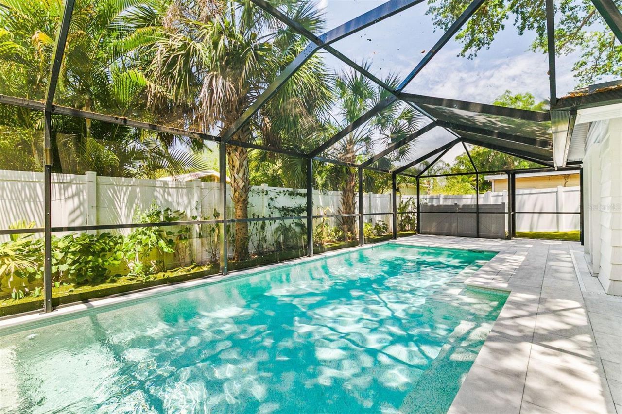 2215 Hibiscus Street, Sarasota, FL 34239 Photo