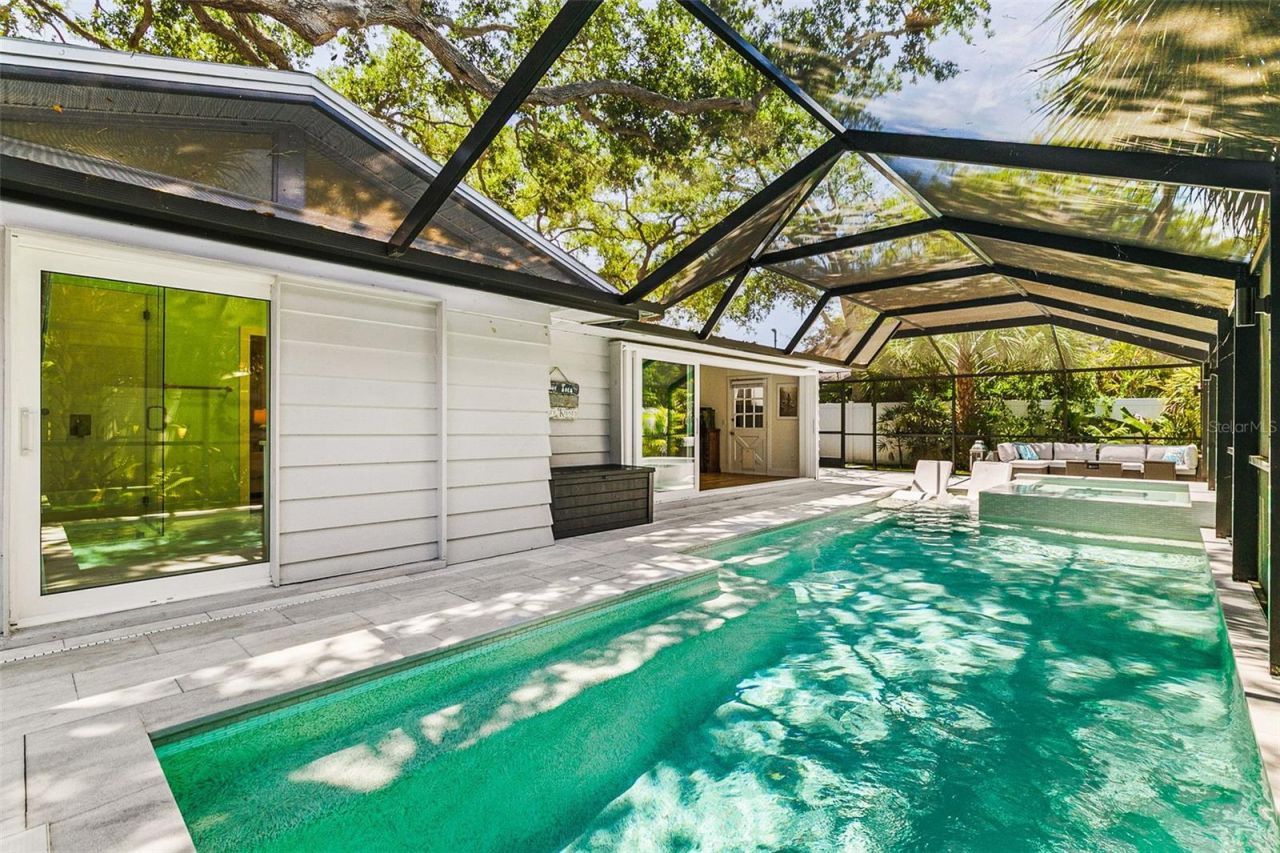 2215 Hibiscus Street, Sarasota, FL 34239 Photo