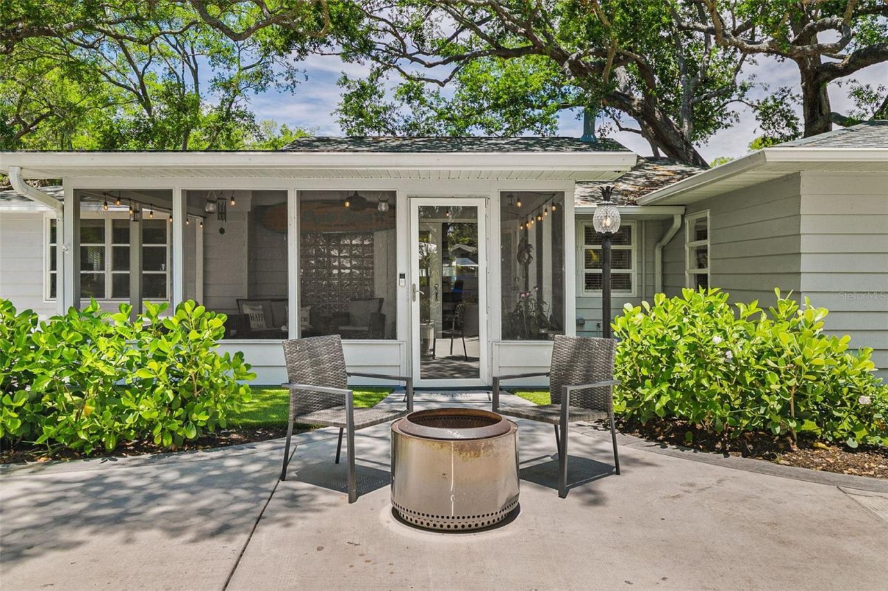 2215 Hibiscus Street, Sarasota, FL 34239 Photo