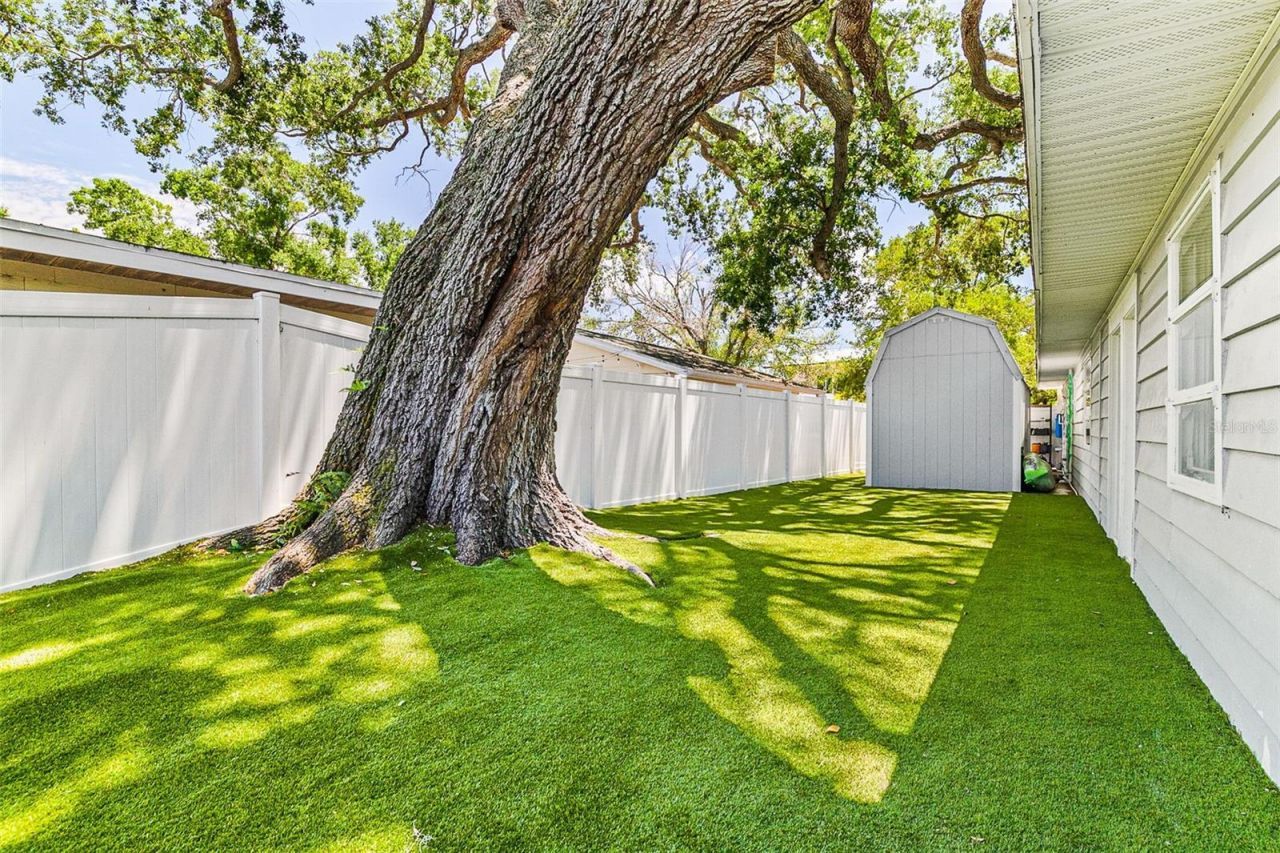 2215 Hibiscus Street, Sarasota, FL 34239 Photo