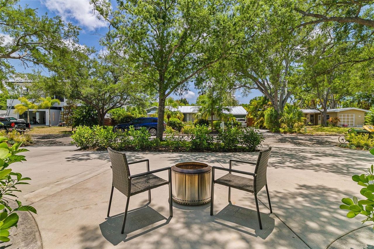 2215 Hibiscus Street, Sarasota, FL 34239 Photo