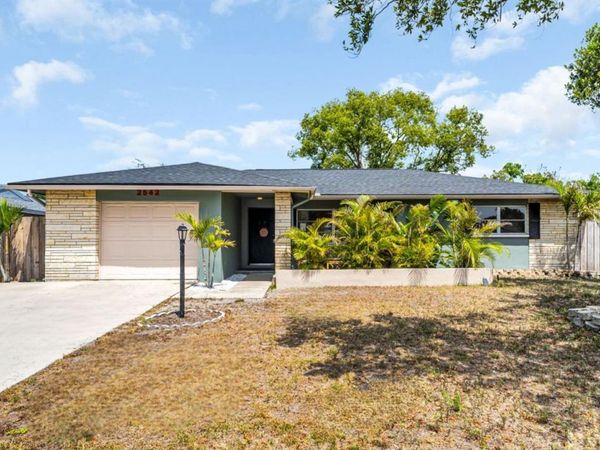 2542 WYNNEWOOD DRIVE , CLEARWATER, FL 33763