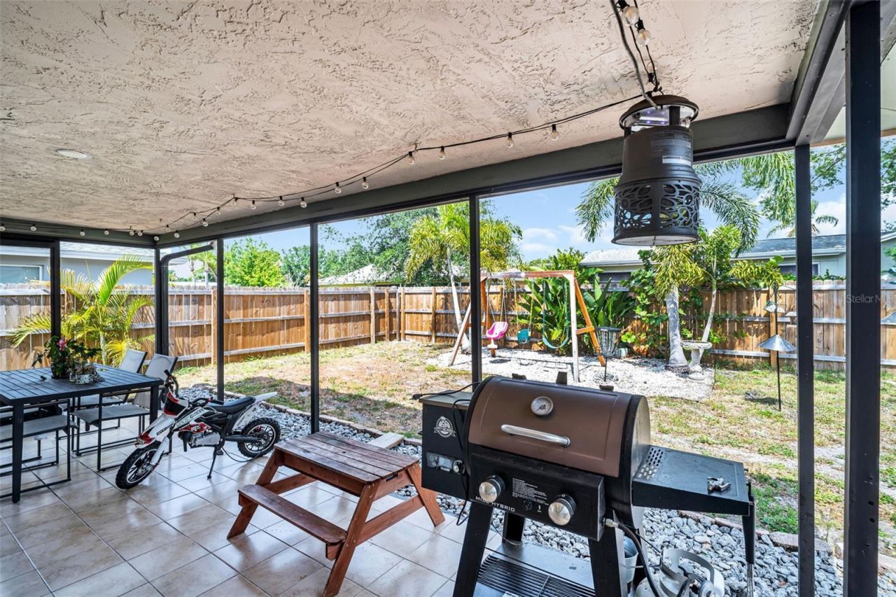 2542 Wynnewood Drive, Clearwater, FL 33763 Photo