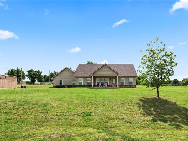 44131 County Street 2730 , Cement, OK 73017