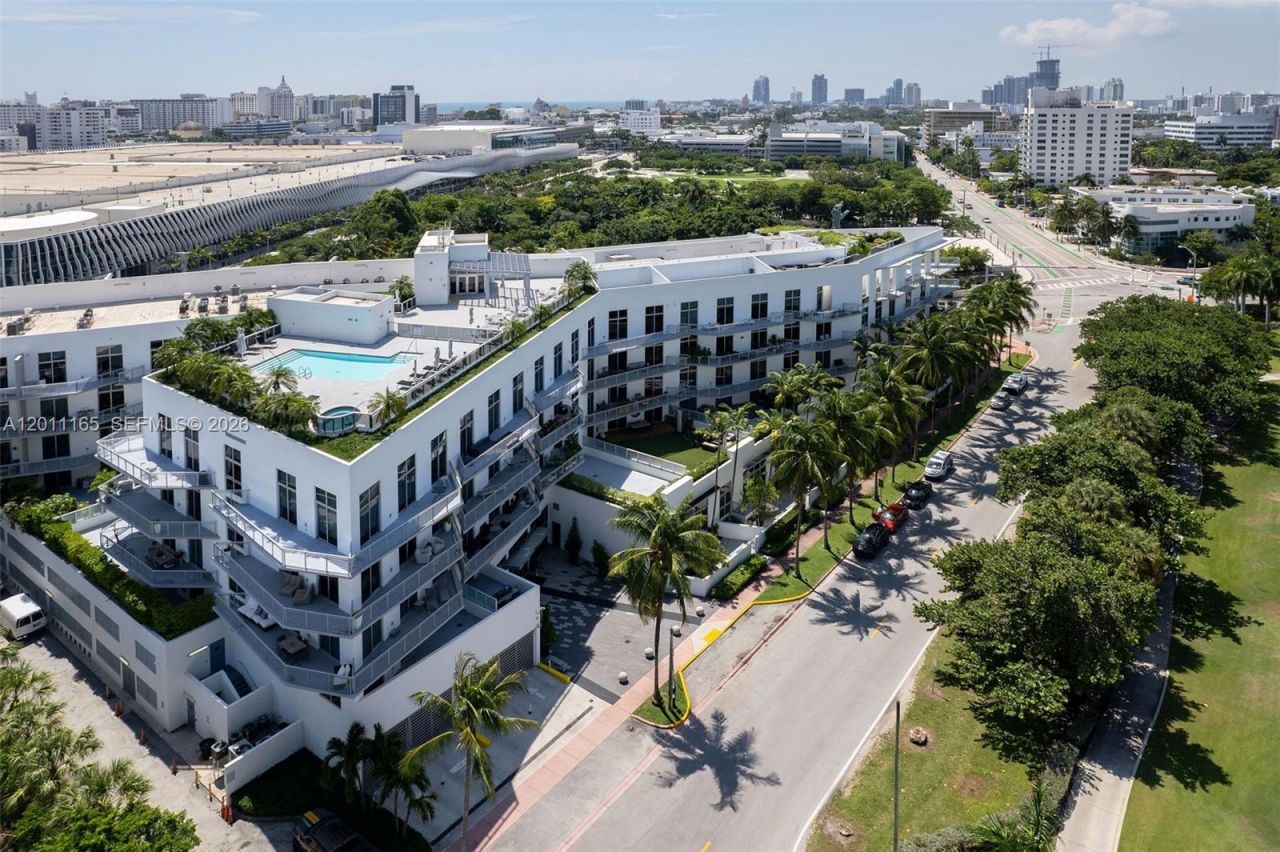 2001 Meridian Ave, Unit PH-17, Miami Beach, FL 33139 Photo