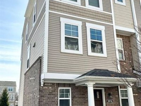 1071 N Sherman Drive, Royal Oak, MI 48067