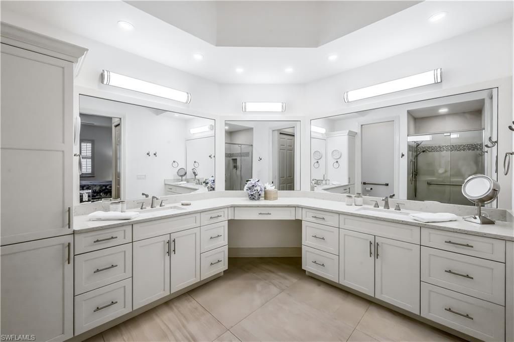 837 Sailaway Ln, Unit 204, Naples, FL 34108 Photo