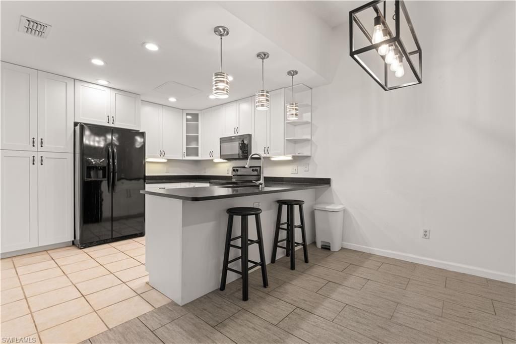 6414 Royal Woods Dr, Fort Myers, FL 33908 Photo