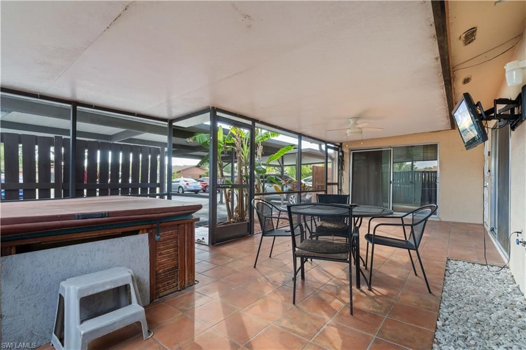 6414 Royal Woods Dr, Fort Myers, FL 33908 Photo