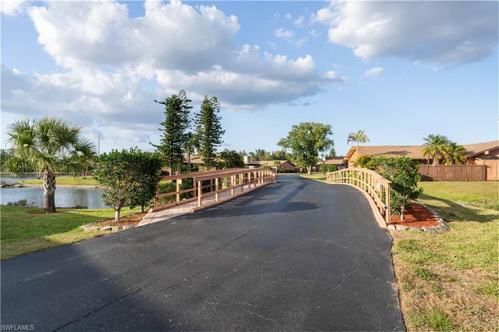 6414 Royal Woods Dr, Fort Myers, FL 33908 Photo