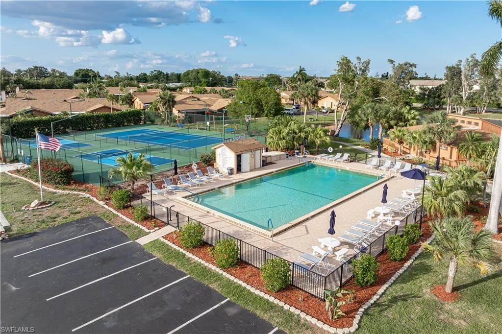 6414 Royal Woods Dr, Fort Myers, FL 33908 Photo