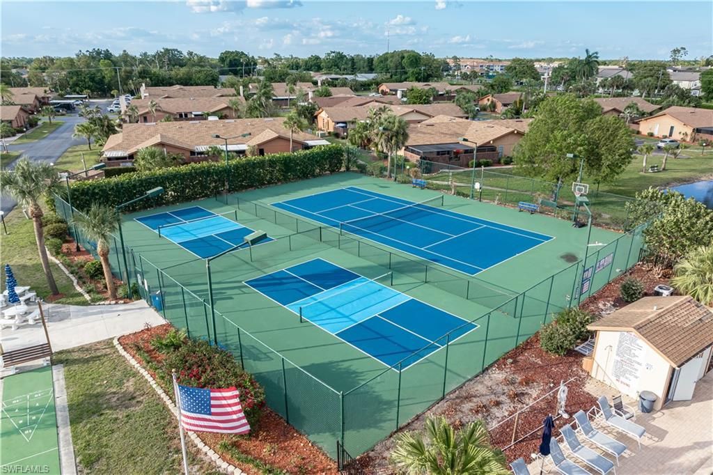 6414 Royal Woods Dr, Fort Myers, FL 33908 Photo
