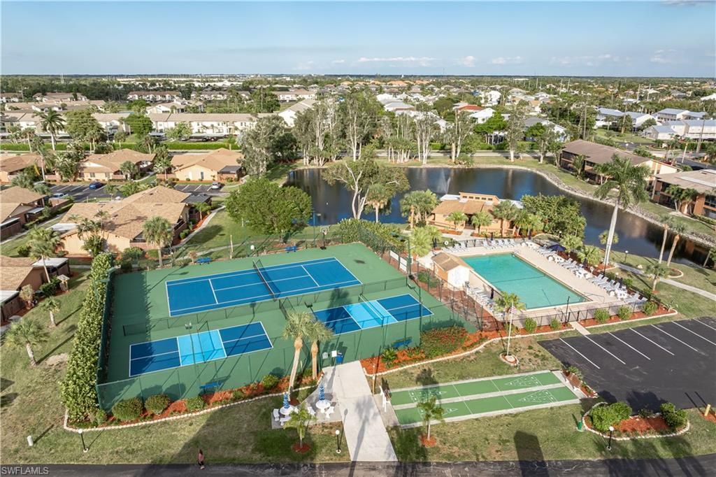 6414 Royal Woods Dr, Fort Myers, FL 33908 Photo